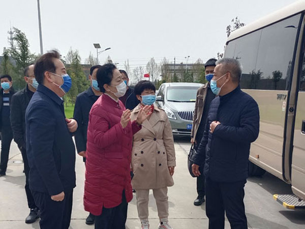 焦作市政协主席杨娅辉到公司督导疫情防控工作